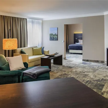 Mercure 4*