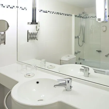 Mercure 4*